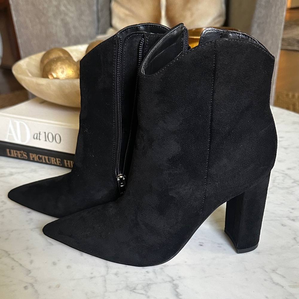 Elegant Black Suede Ankle Boots